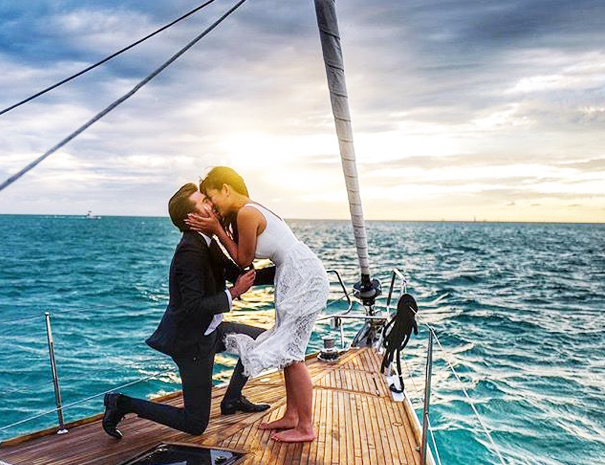 sailing trip crete couples